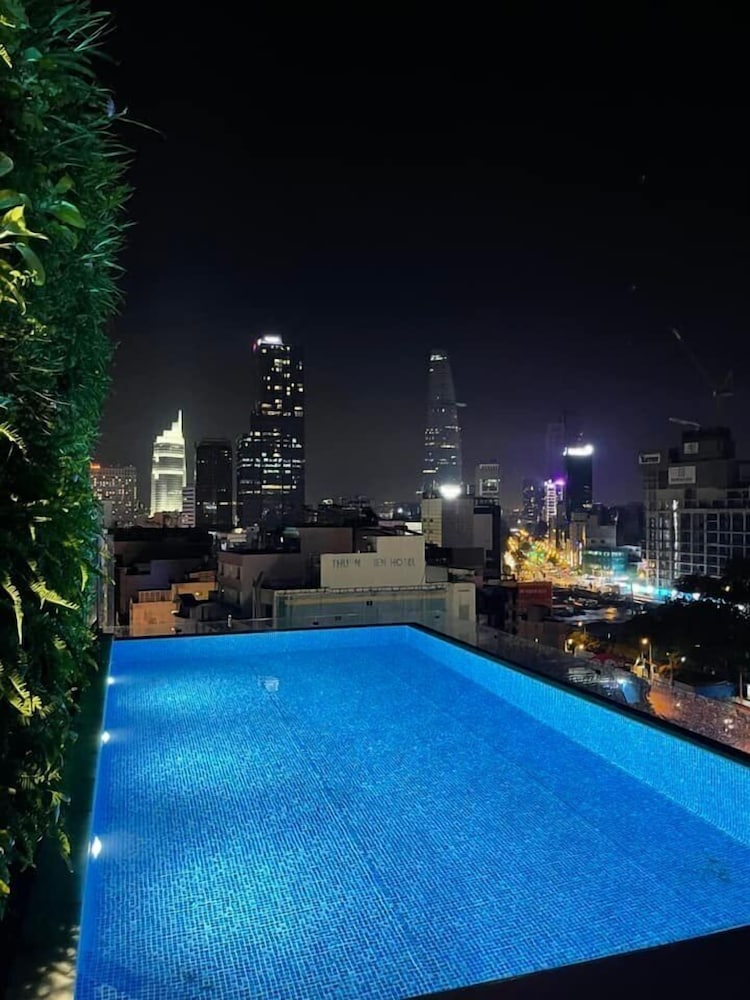 Paradise Saigon Boutique Hotel 47/50
