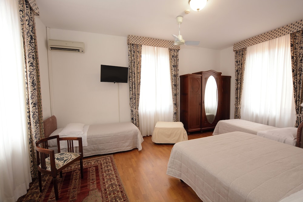 Albergo Italia 5/42
