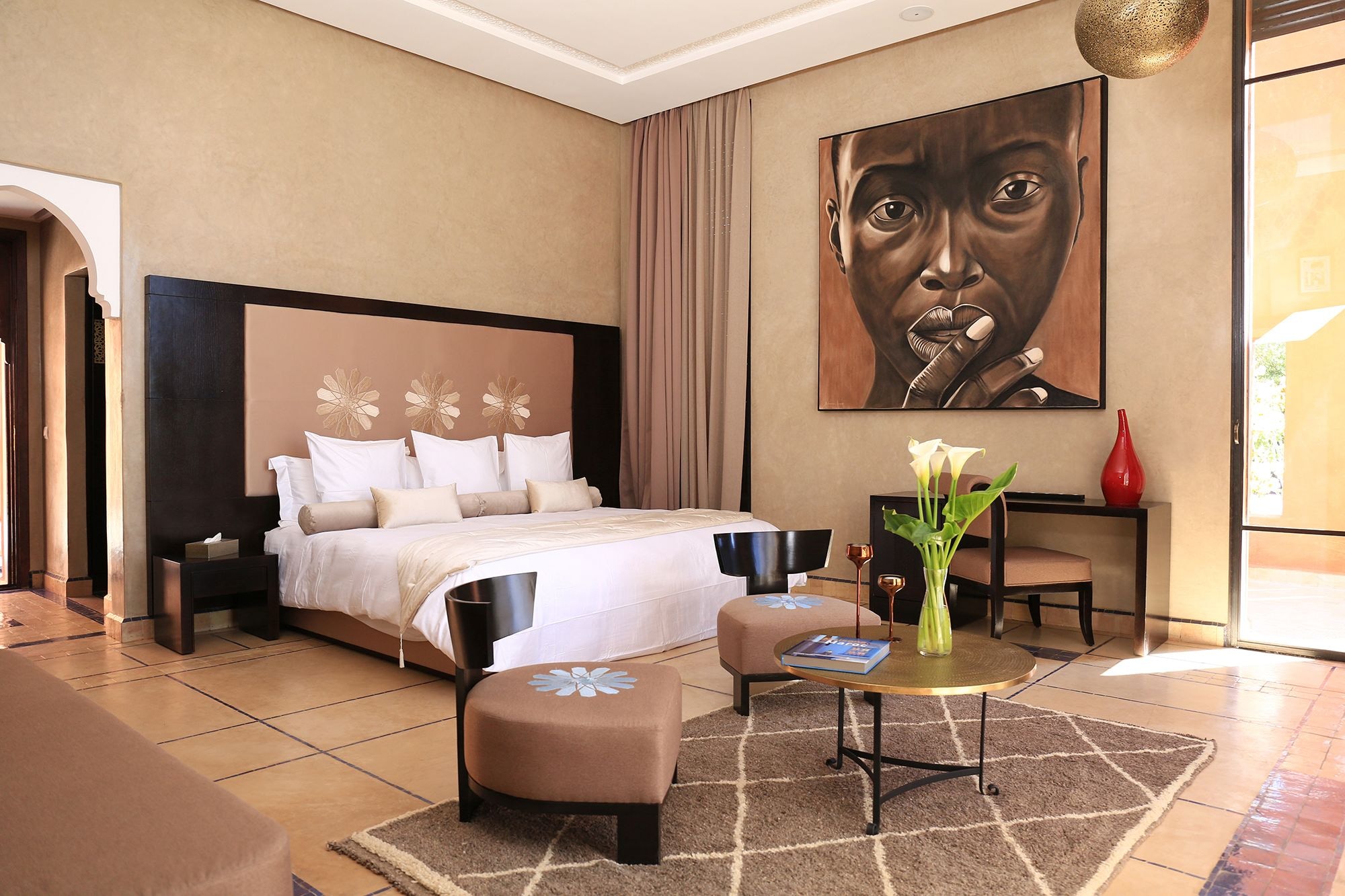 DELUXE, SUITE
