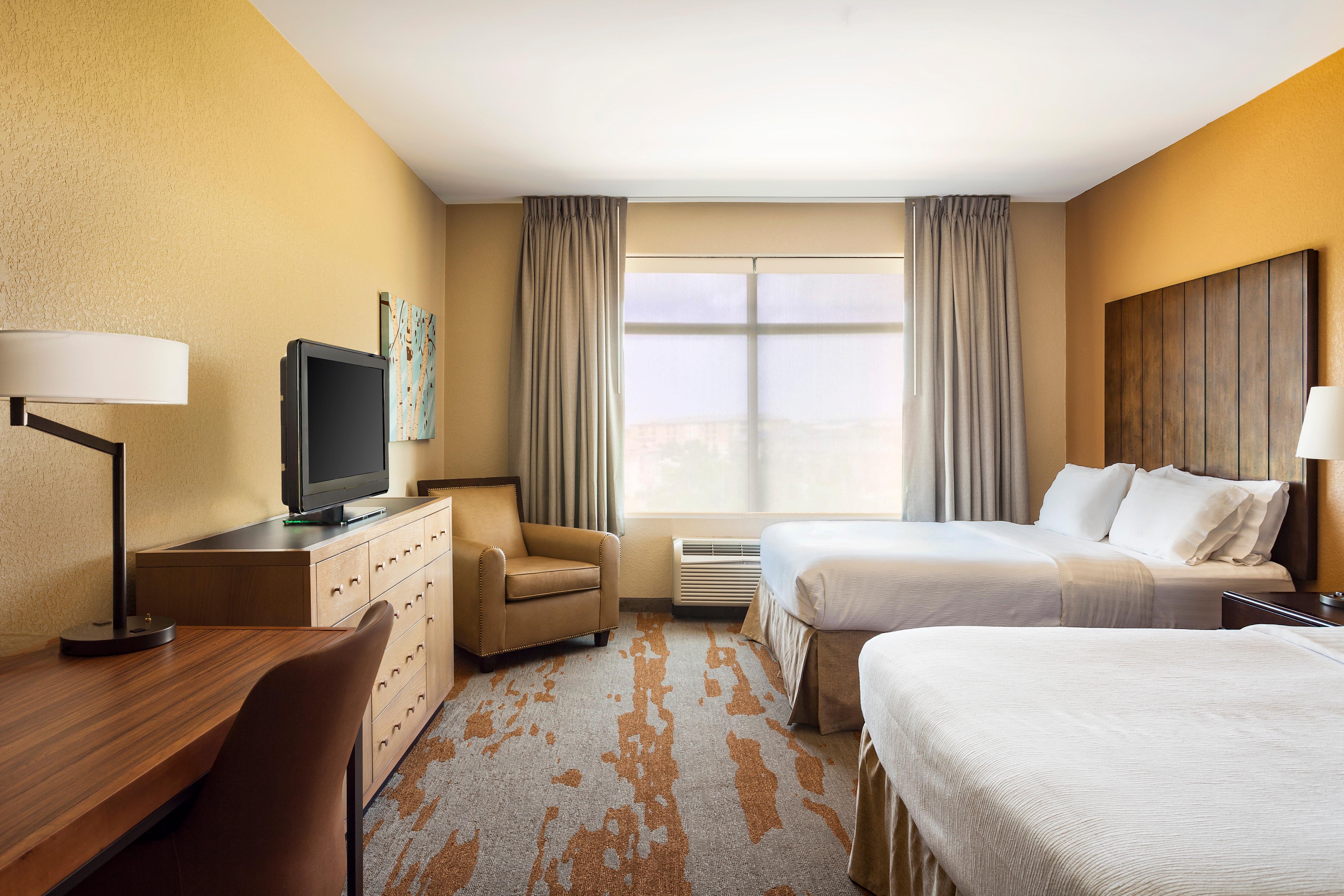 غرفة قياسية بسرير مزدوج، Holiday Inn San Antonio Seaworld, an IHG Hotel 4/5