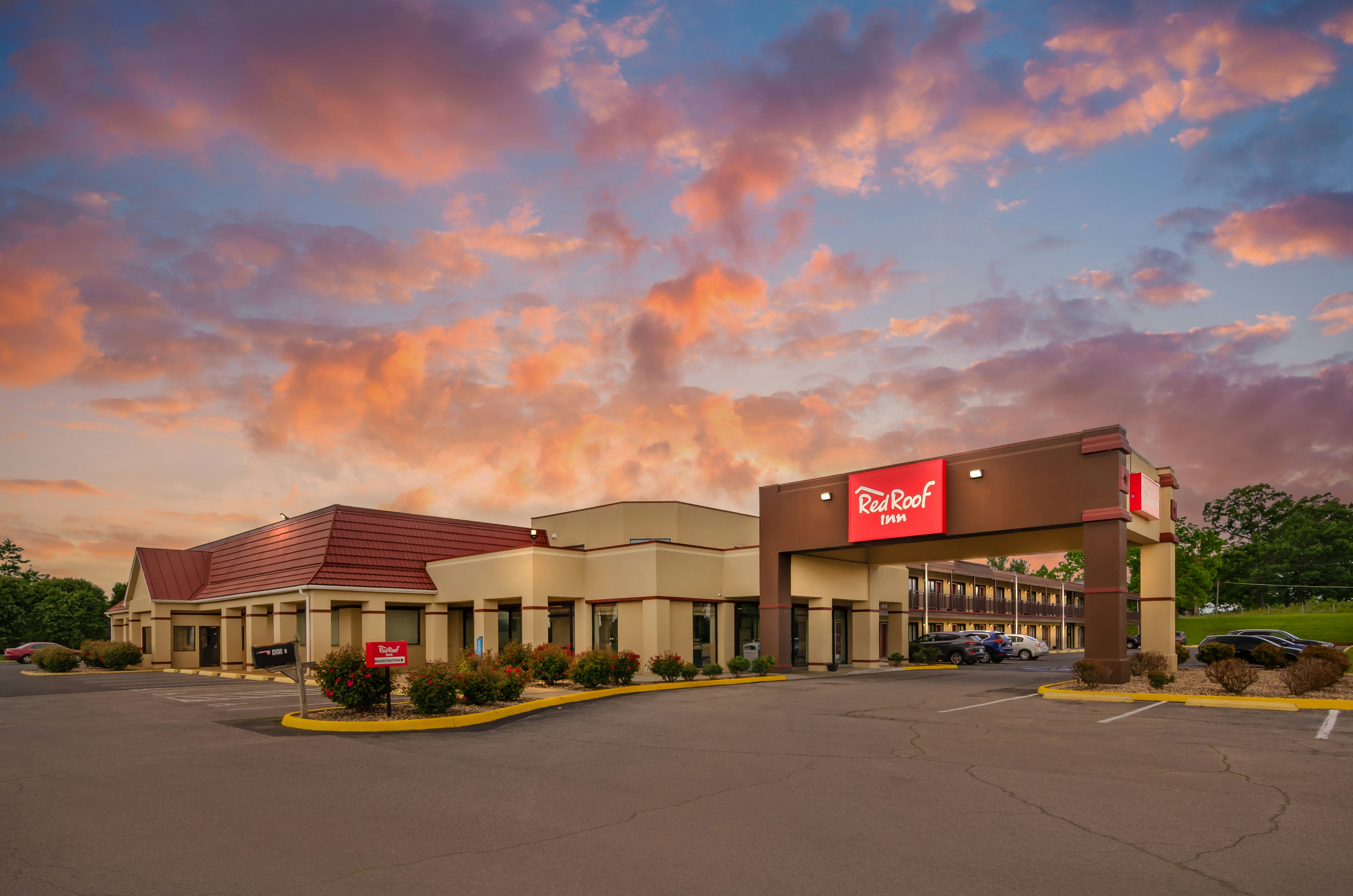 Red Roof Inn Staunton 1/19