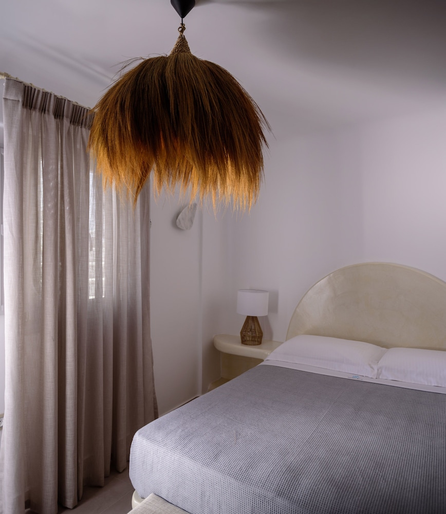 ACRO BLUE LUXURY VILLAS 16/60