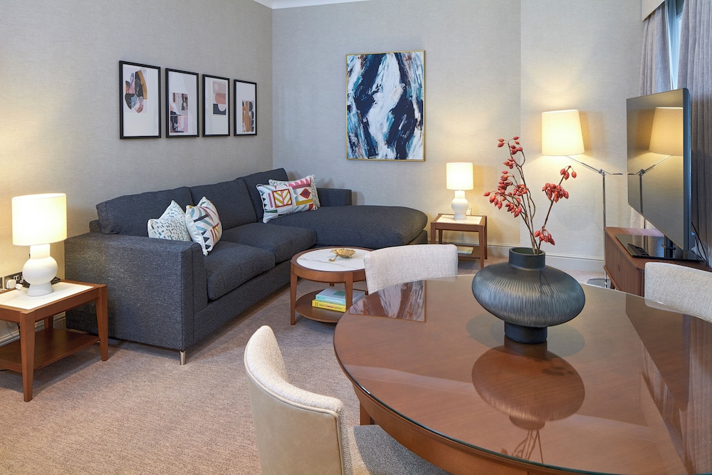 Cheval Calico House 33/68
