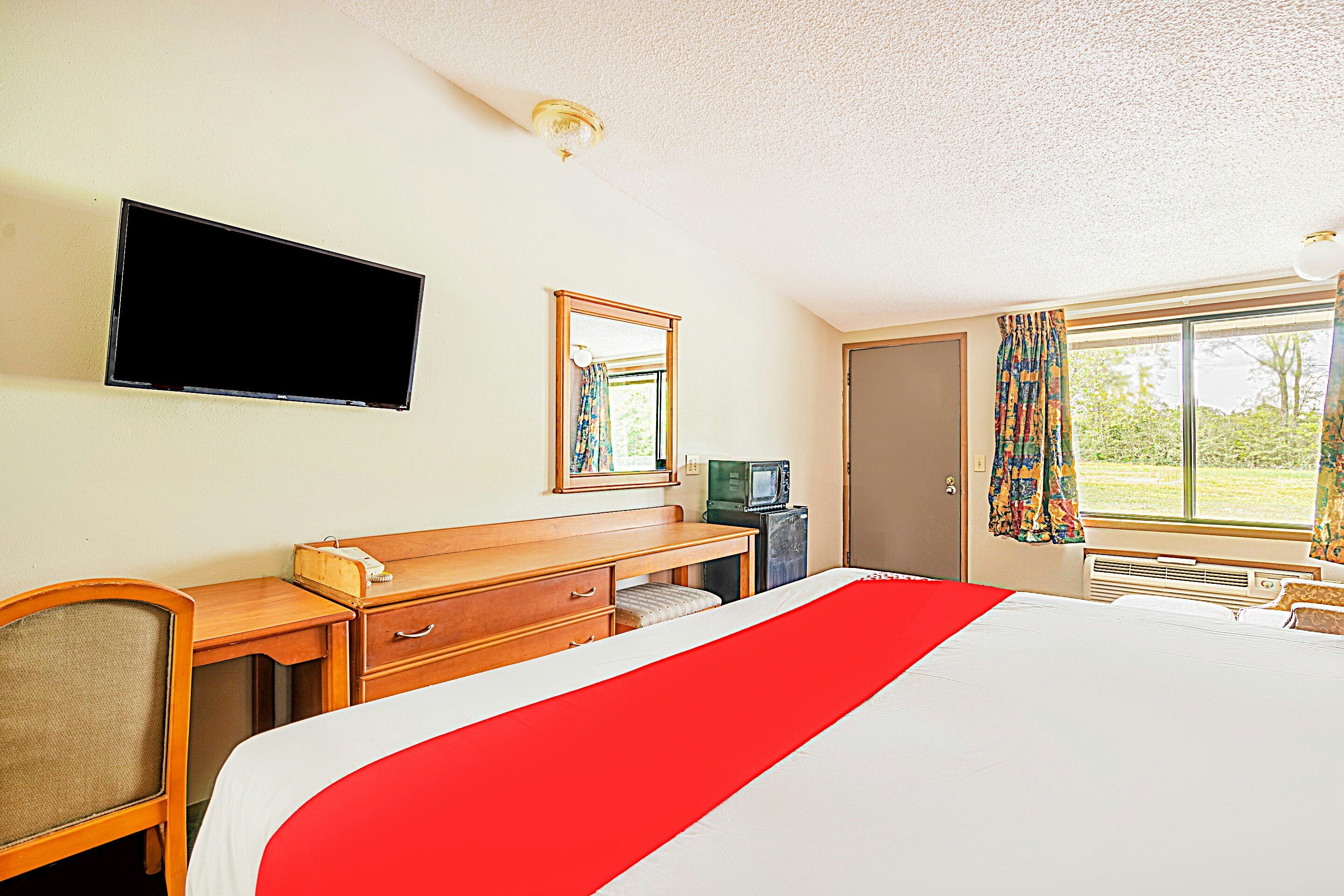 OYO Hotel Daleville AL Hwy 84 50/75