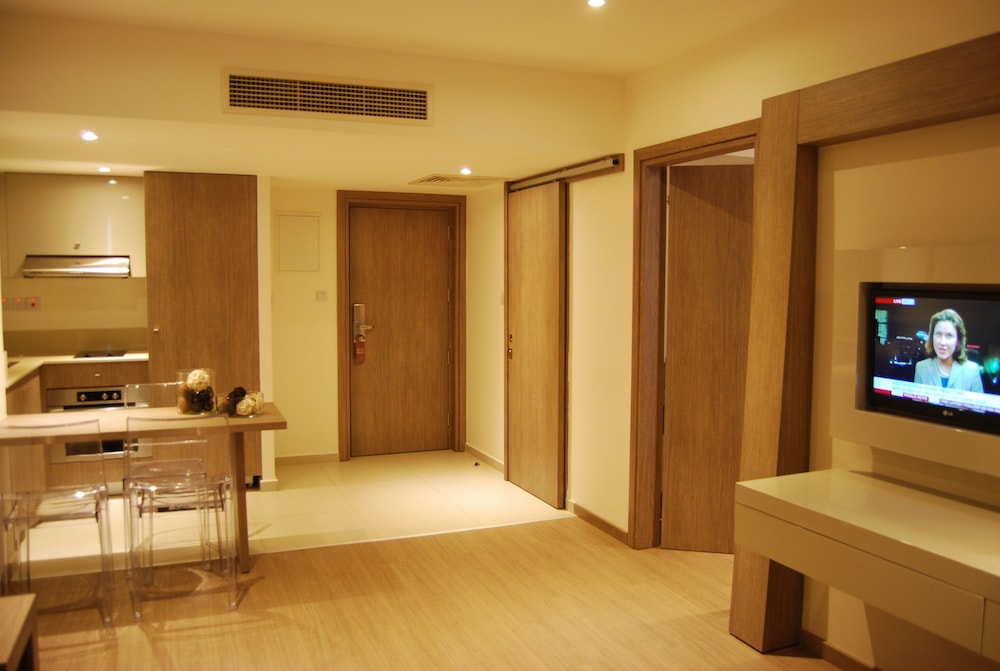 Melpo Antia Hotel & Suites 35/69