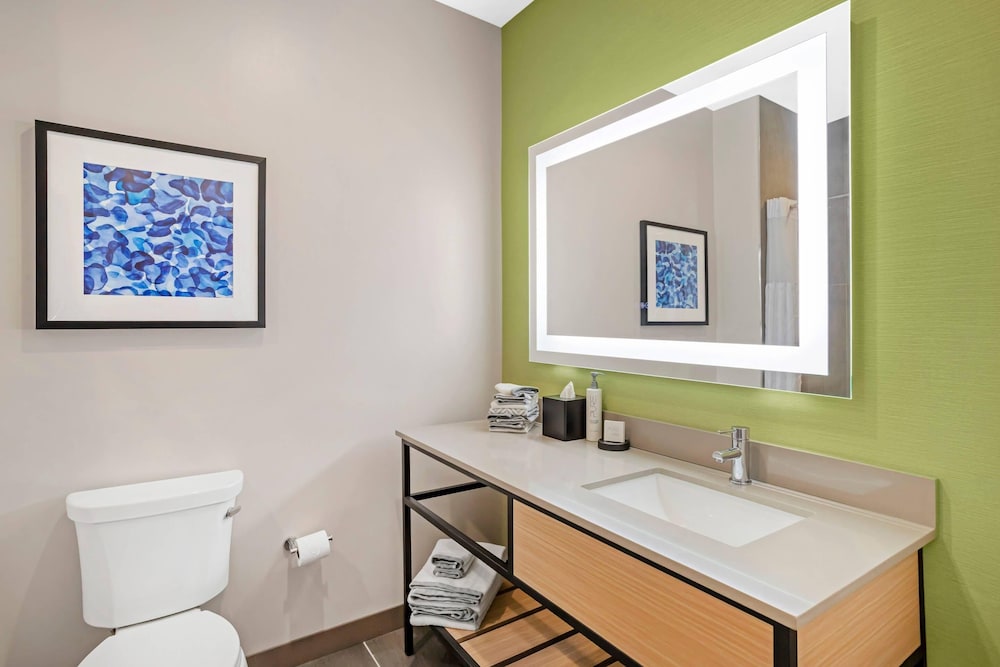 Cambria Hotel Euless - DFW Airport South 46/50