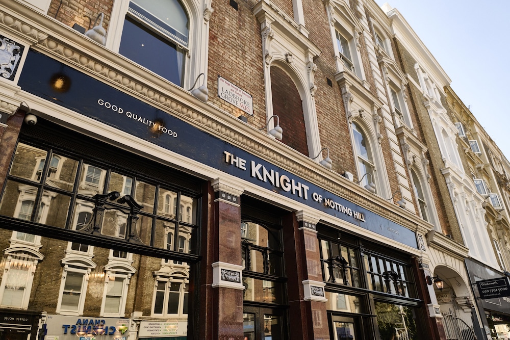 The Knight of Notting Hill 3/50