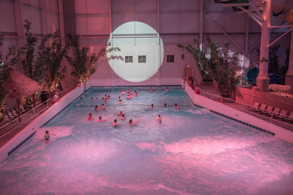 Hotel De Glace (Ice Hotel) 13/36