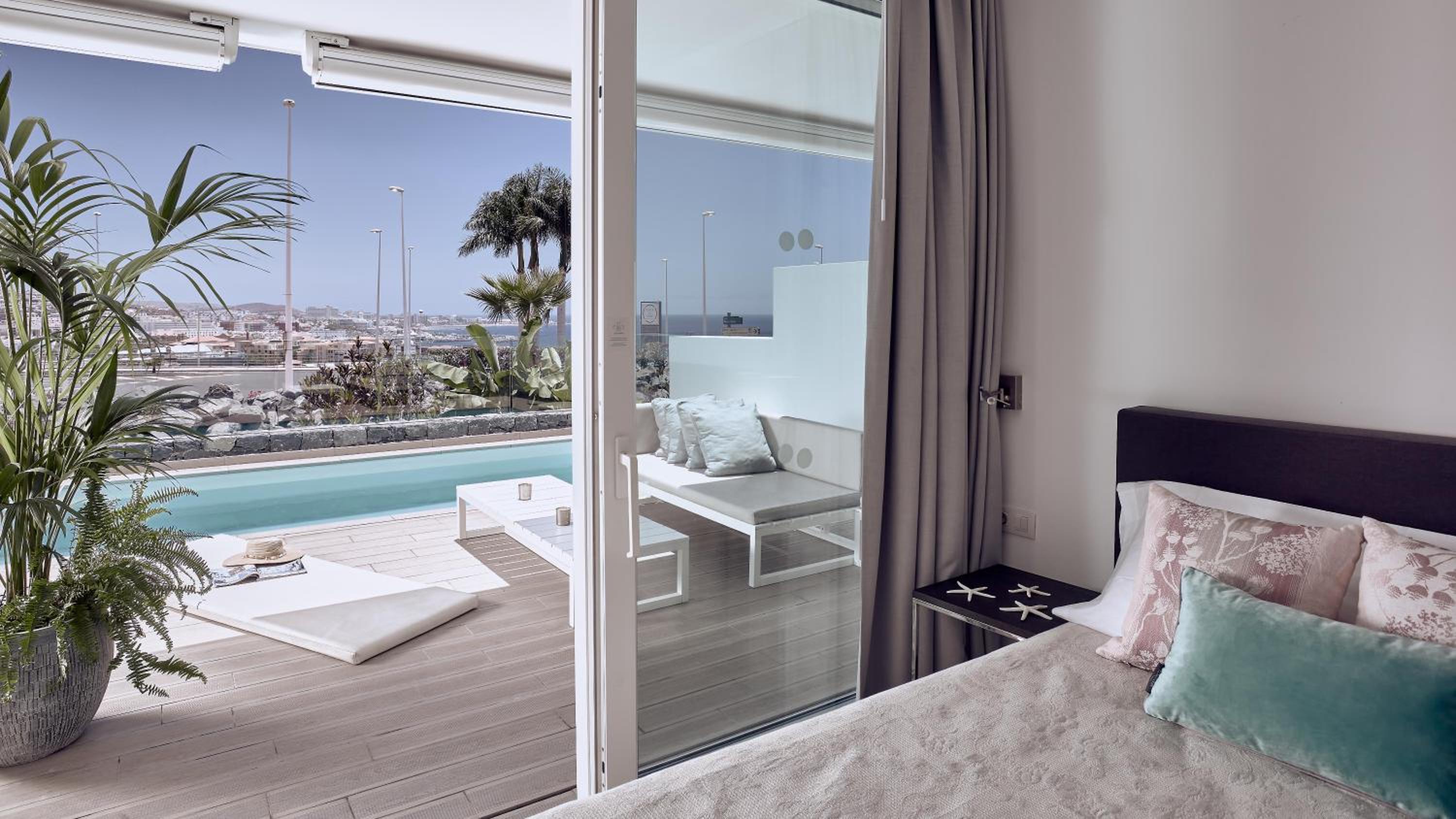 Infinity Mar, 3 Bedrooms, Suite, Sea View, Private Pool, Hot Tub