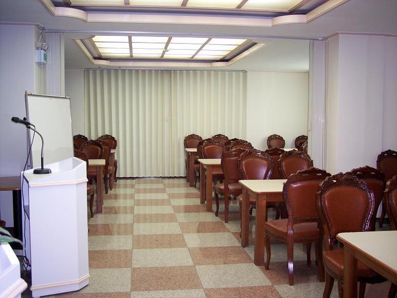 Asia Tourist Hotel 40/41