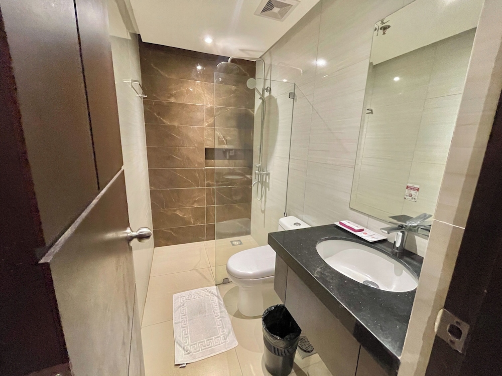 The VIP Hotel Cagayan De Oro 47/51