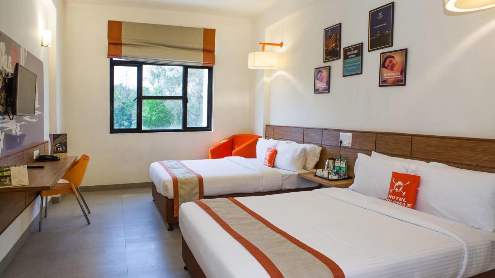 Max Hotel Jabalpur 33/67