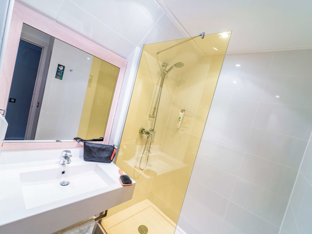 ibis Styles Honfleur Centre Historique 8/72