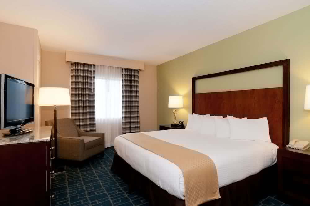 Hampton Inn Suites Bolingbrook 10/48