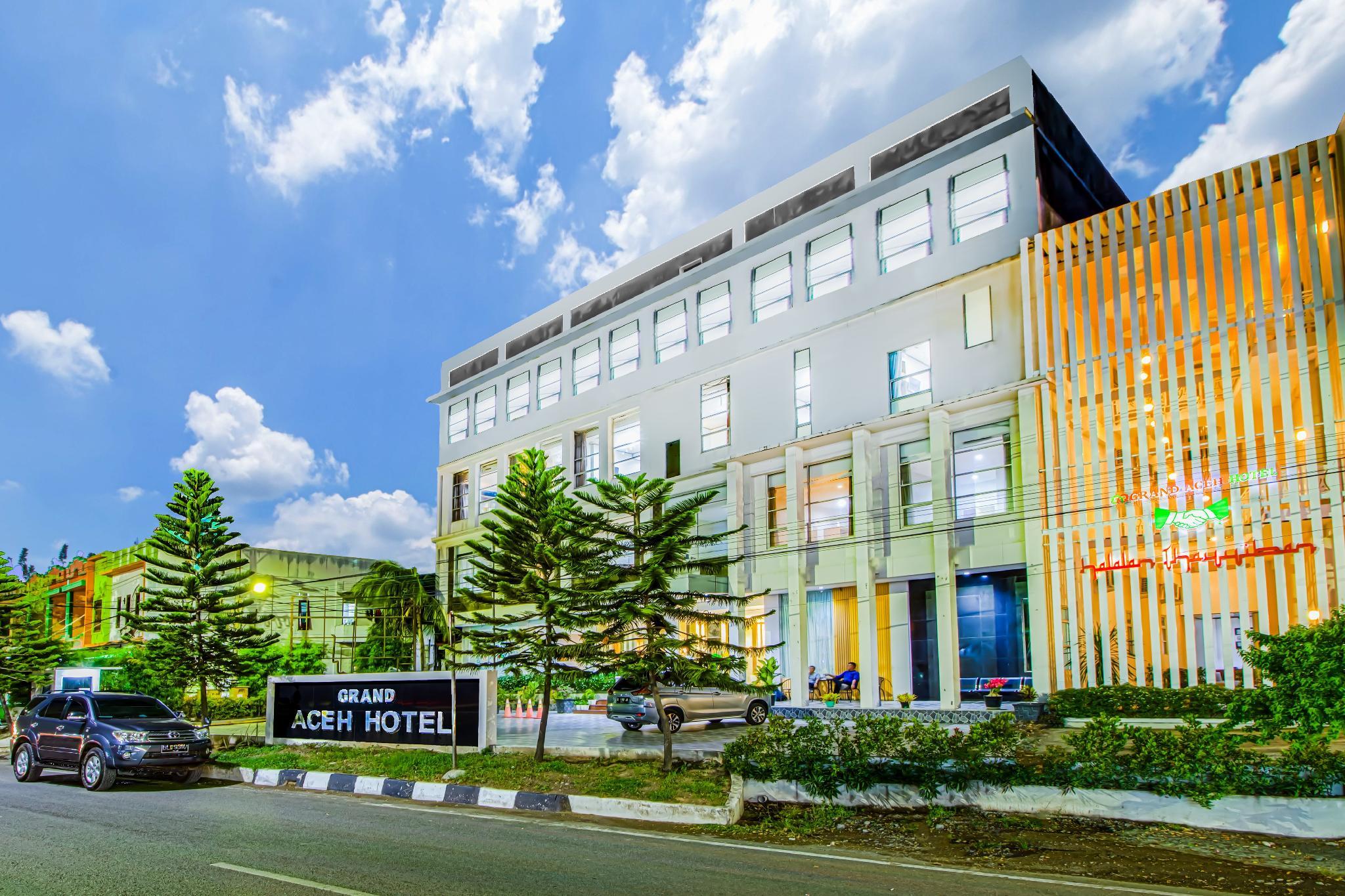 Grand Aceh Hotel 2/15