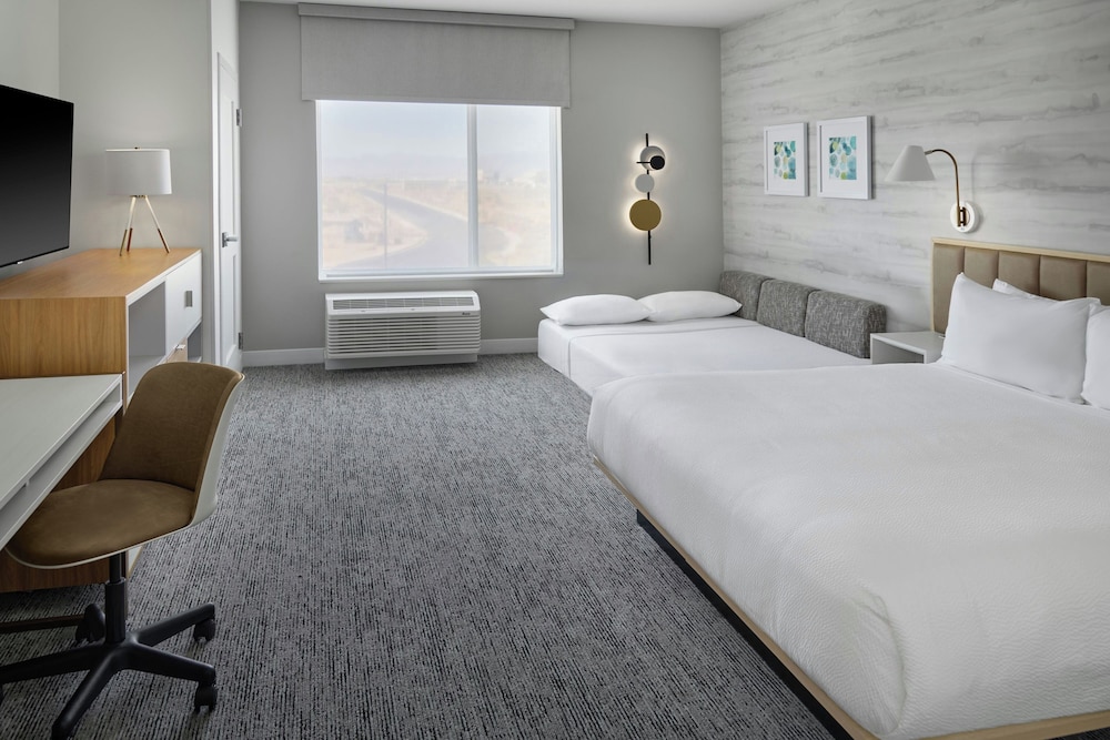 جناح استوديو بسرير كينج مع أريكة