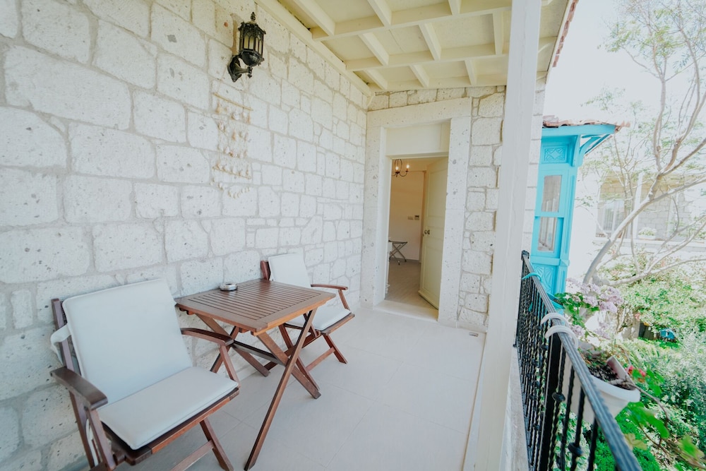 Alacati Marina Palace 7/50
