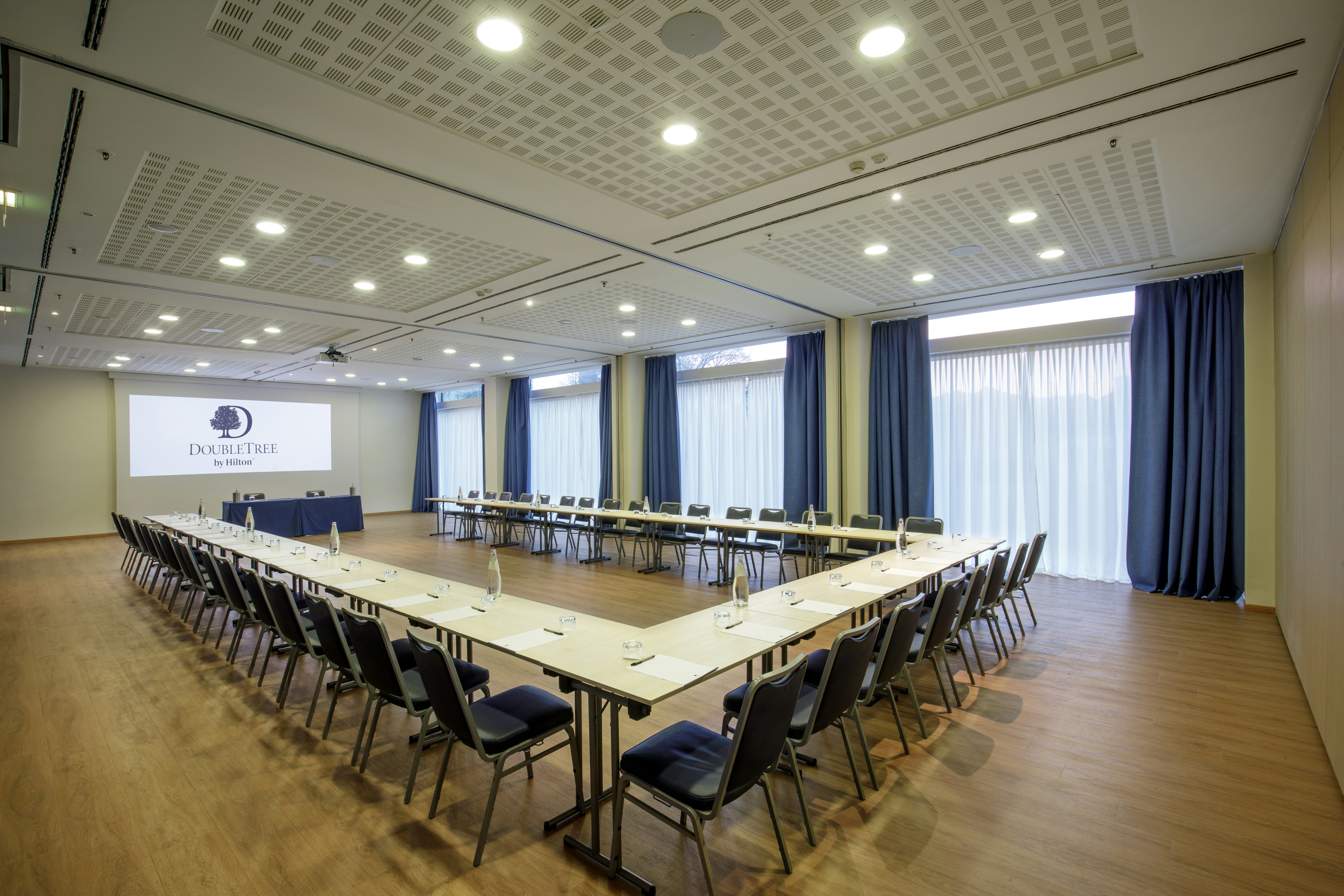 DOUBLETREE BY HILTON MILAN 62/83