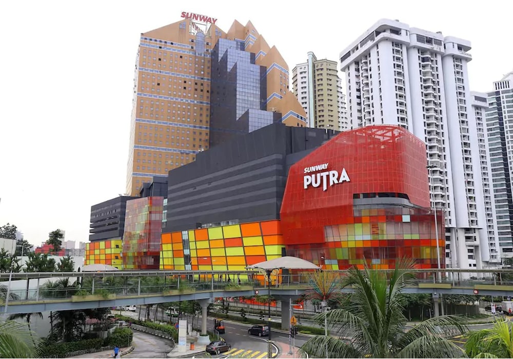 Upper View Regalia Hotel 45/50