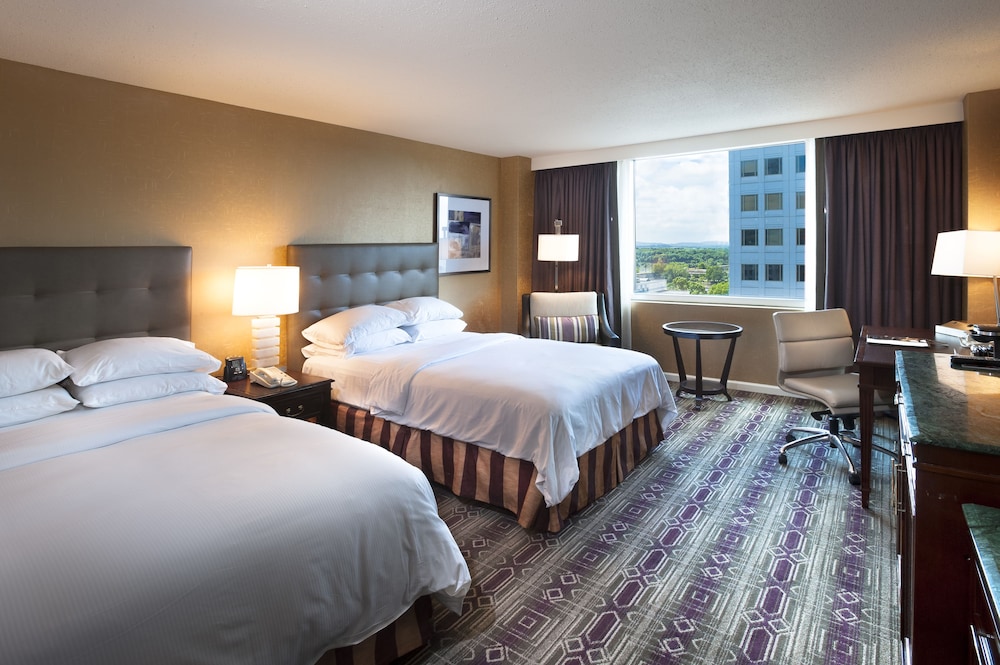 Room, 2 Double Beds, City View