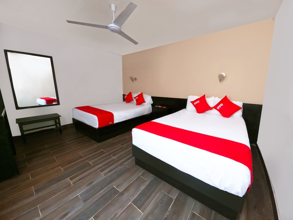 Room at Oyo Hotel Plata, FRESNILLO