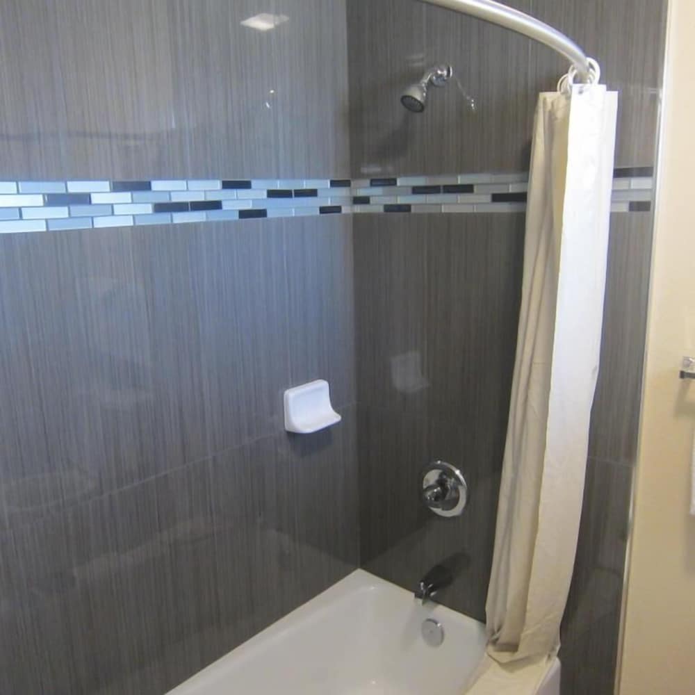 Americas Best Value Inn Seaside South 34/34