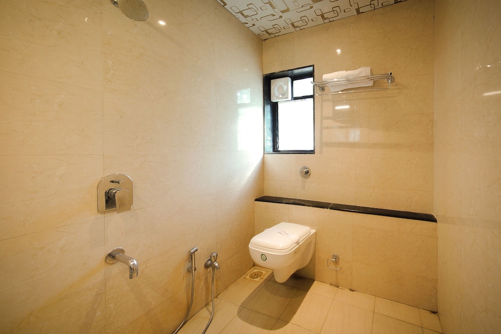 Shivam Hotel 54/58