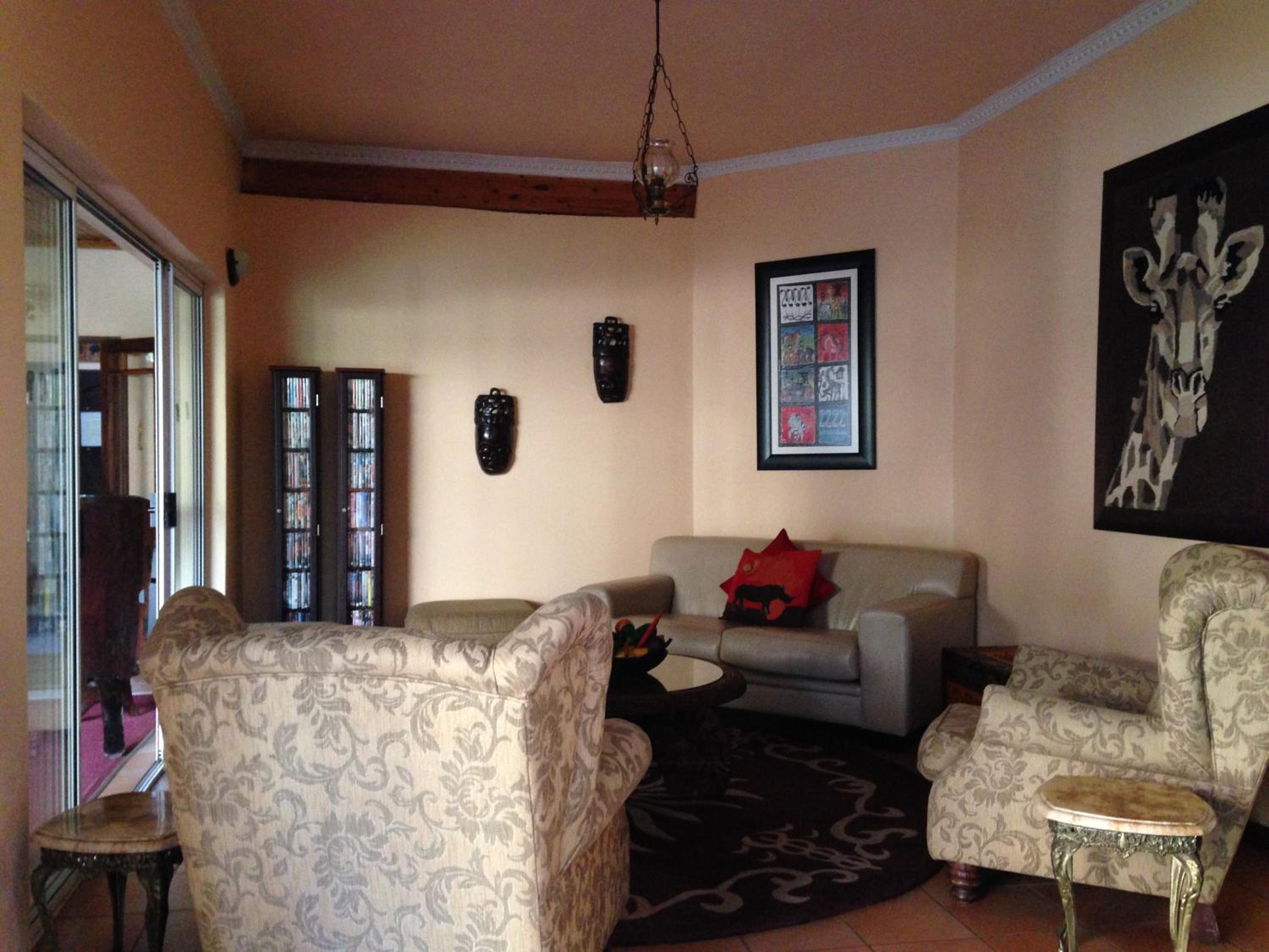 Ipe Tombe Guest Lodge 20/46