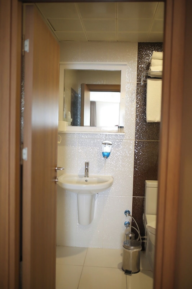Otel Cinas 35/36
