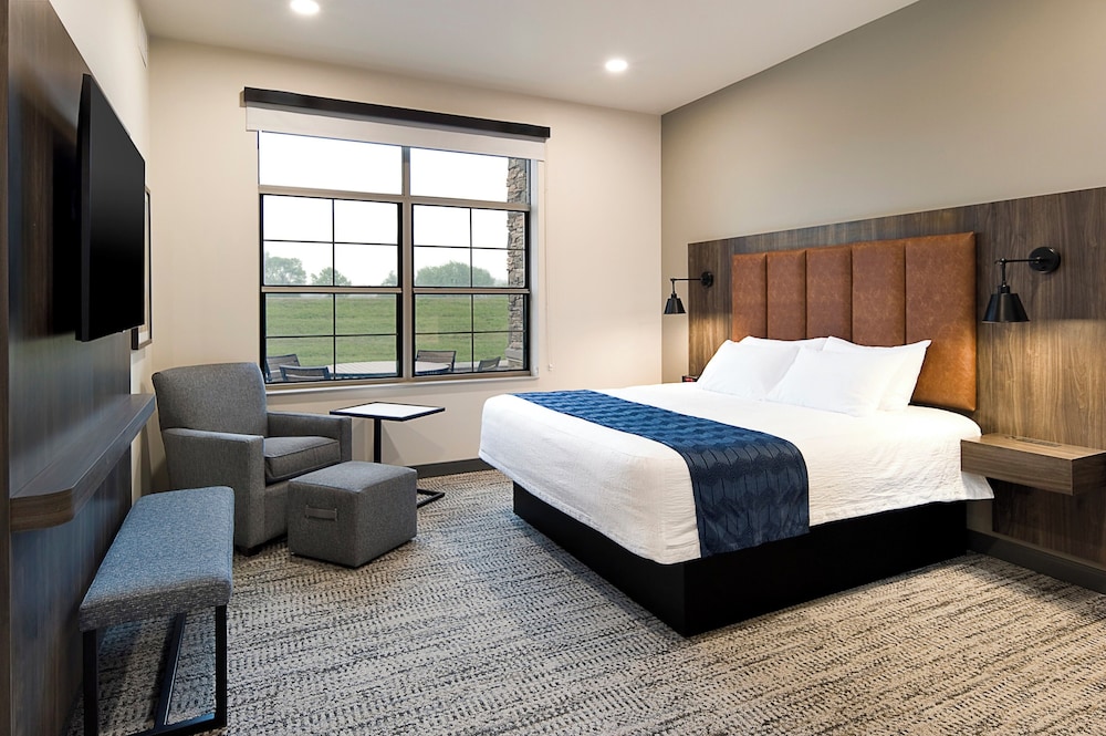 Courtyard, Superior, King Bed