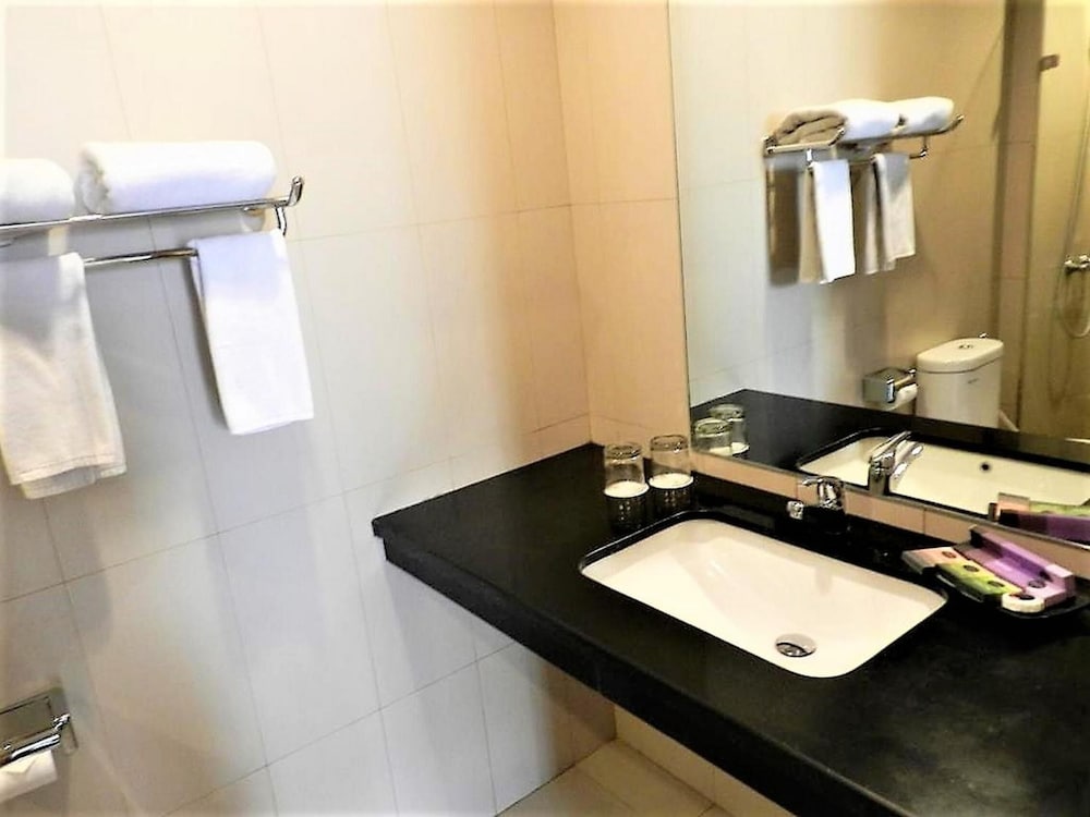 Hotel Dafam Rio Bandung 47/59