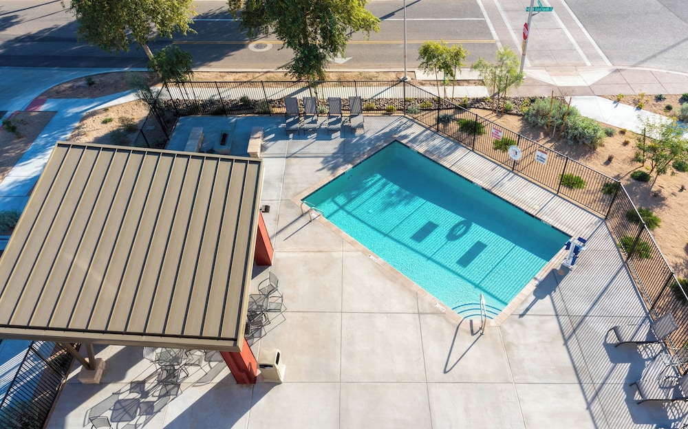 Sonesta Simply Suites Avondale 24/47
