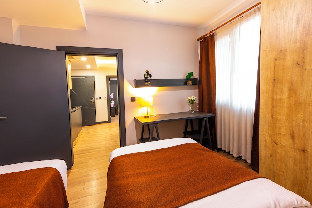 North Star Hotel 21/43