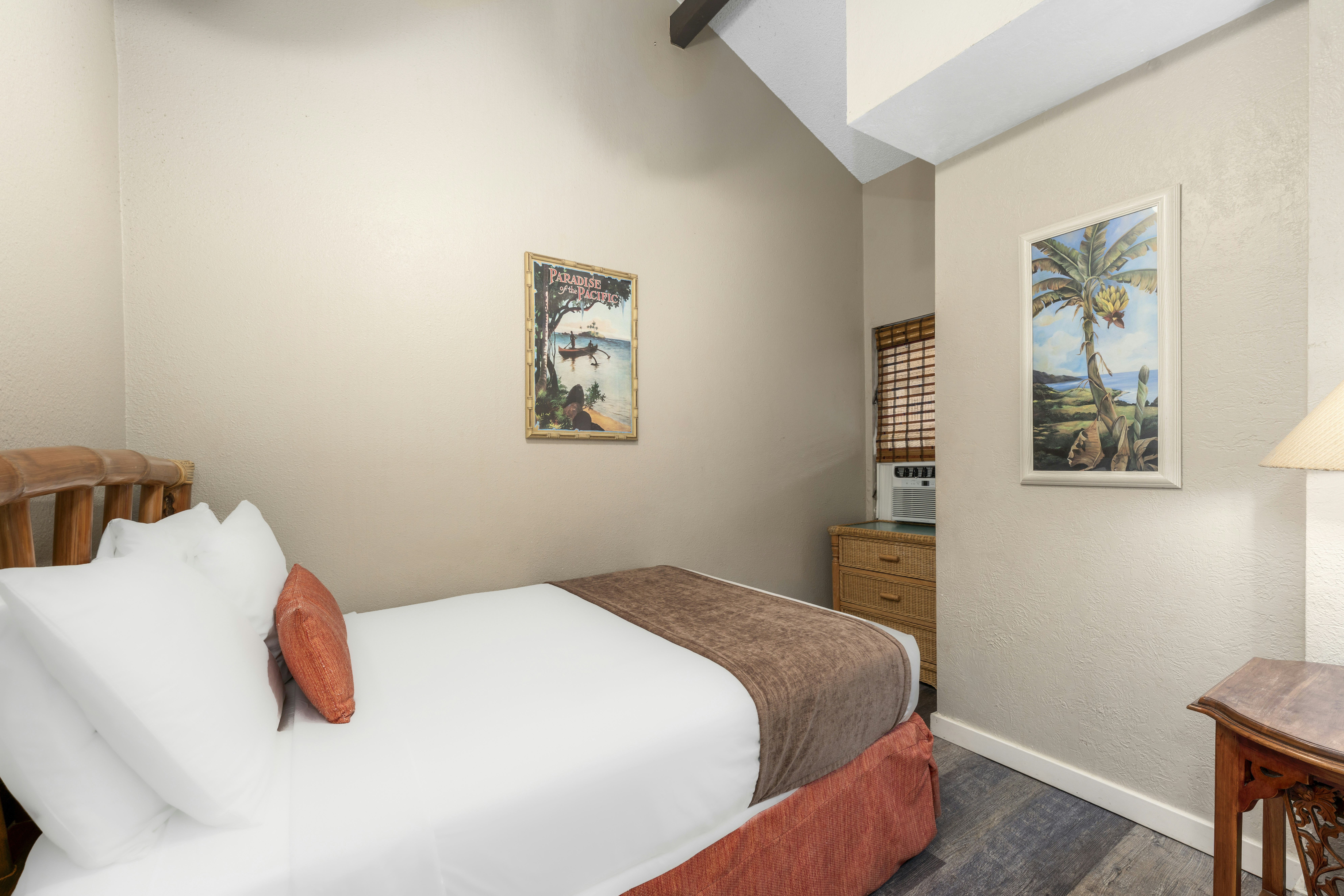 Banyan Harbor Resort 30/75