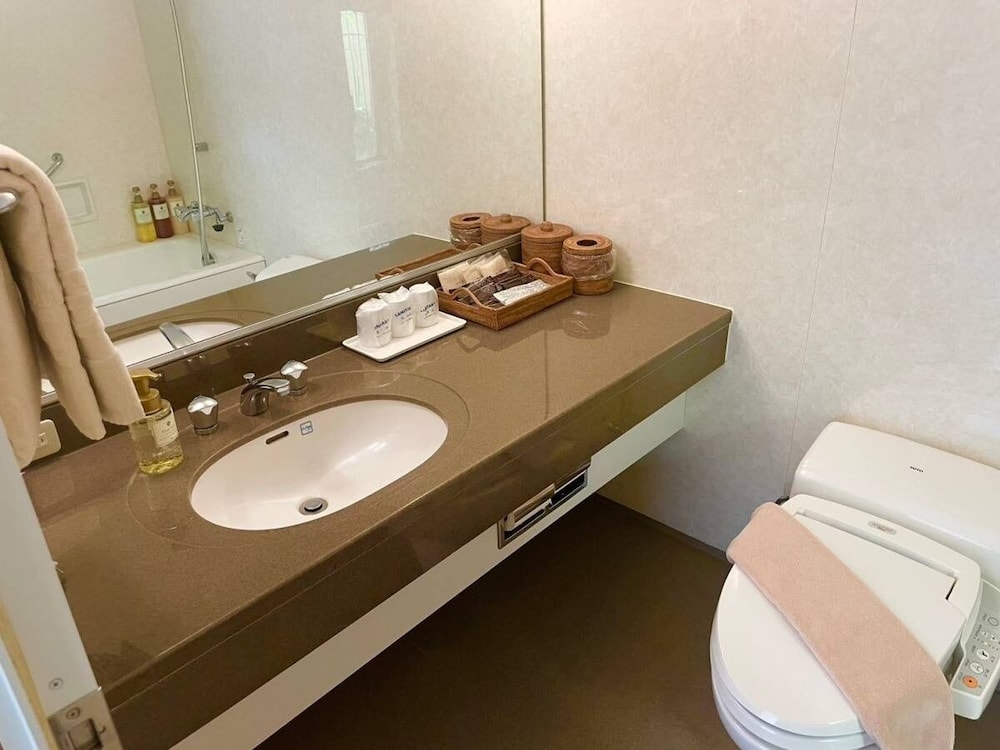 Villa, Twin Beds, Ocean Front، Eco Village Iriomote 8/10