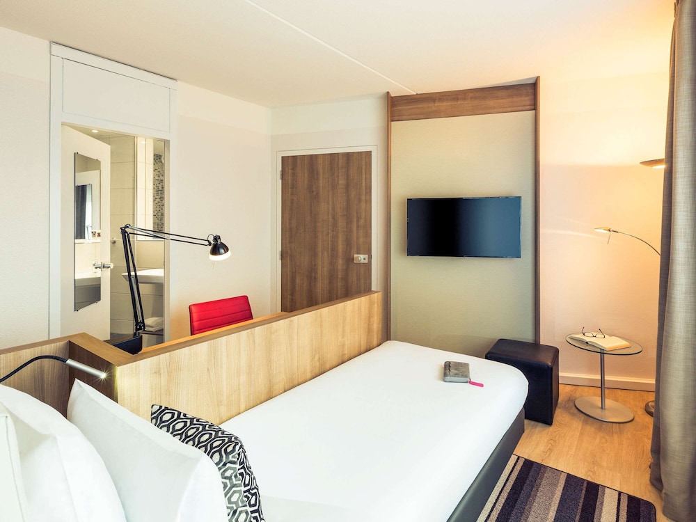 MERCURE NIJMEGEN CENTRE 32/75