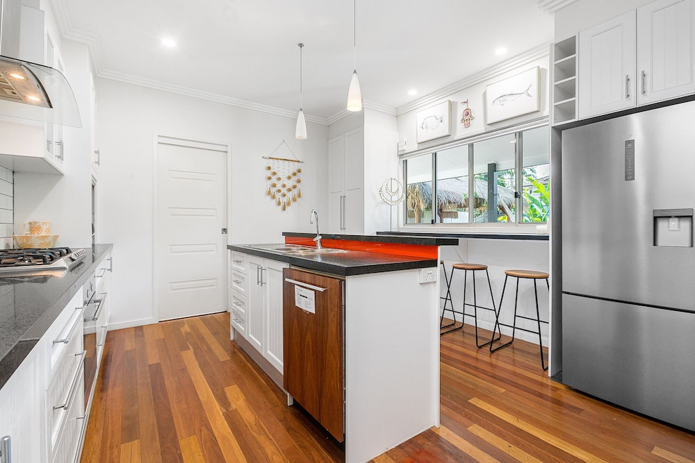 Azur Byron Bay 46/65