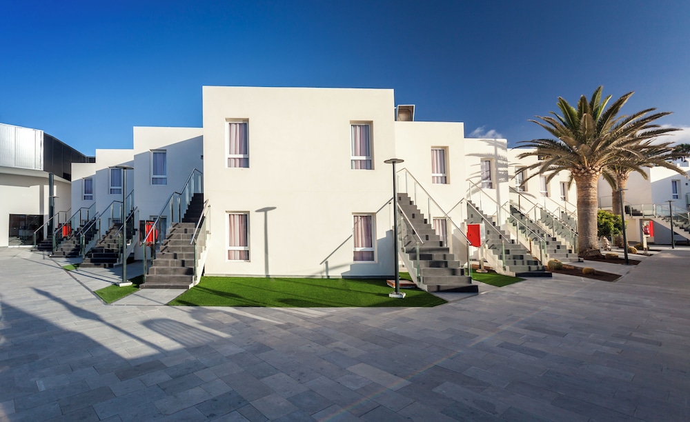 BARCELO CORRALEJO SANDS 48/57