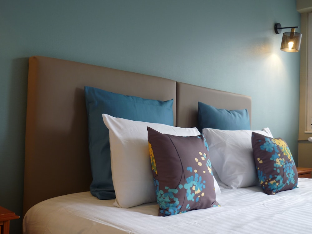 Hotel The Originals Nevers Clos Sainte Marie 18/48