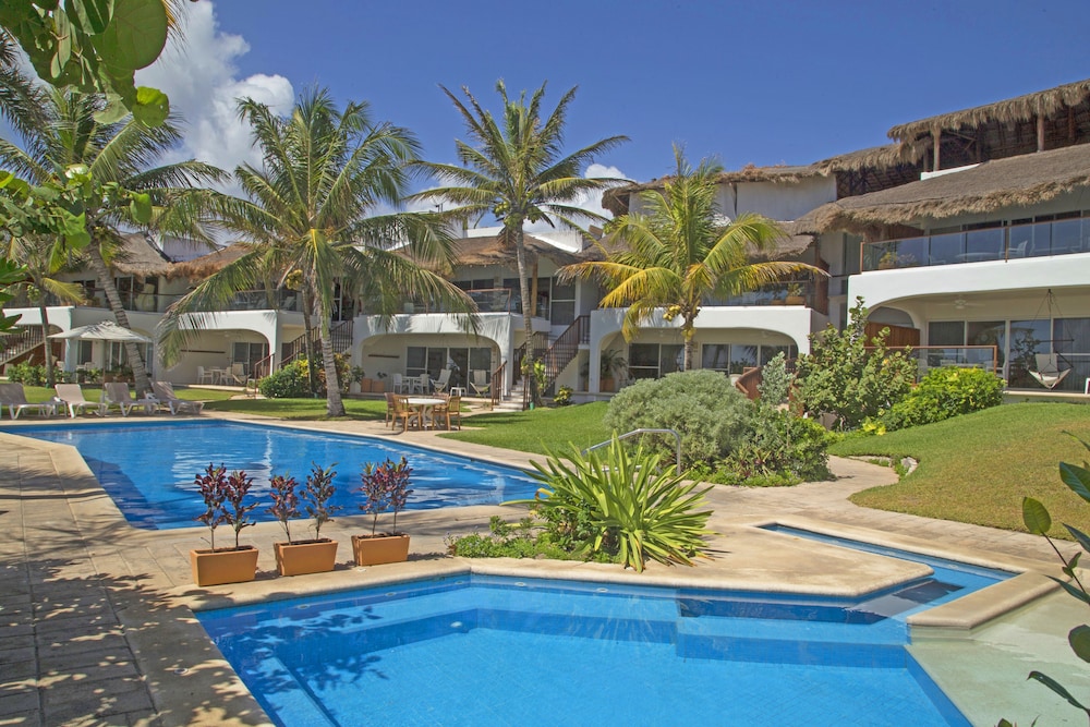 Las Villas Akumal 46/50