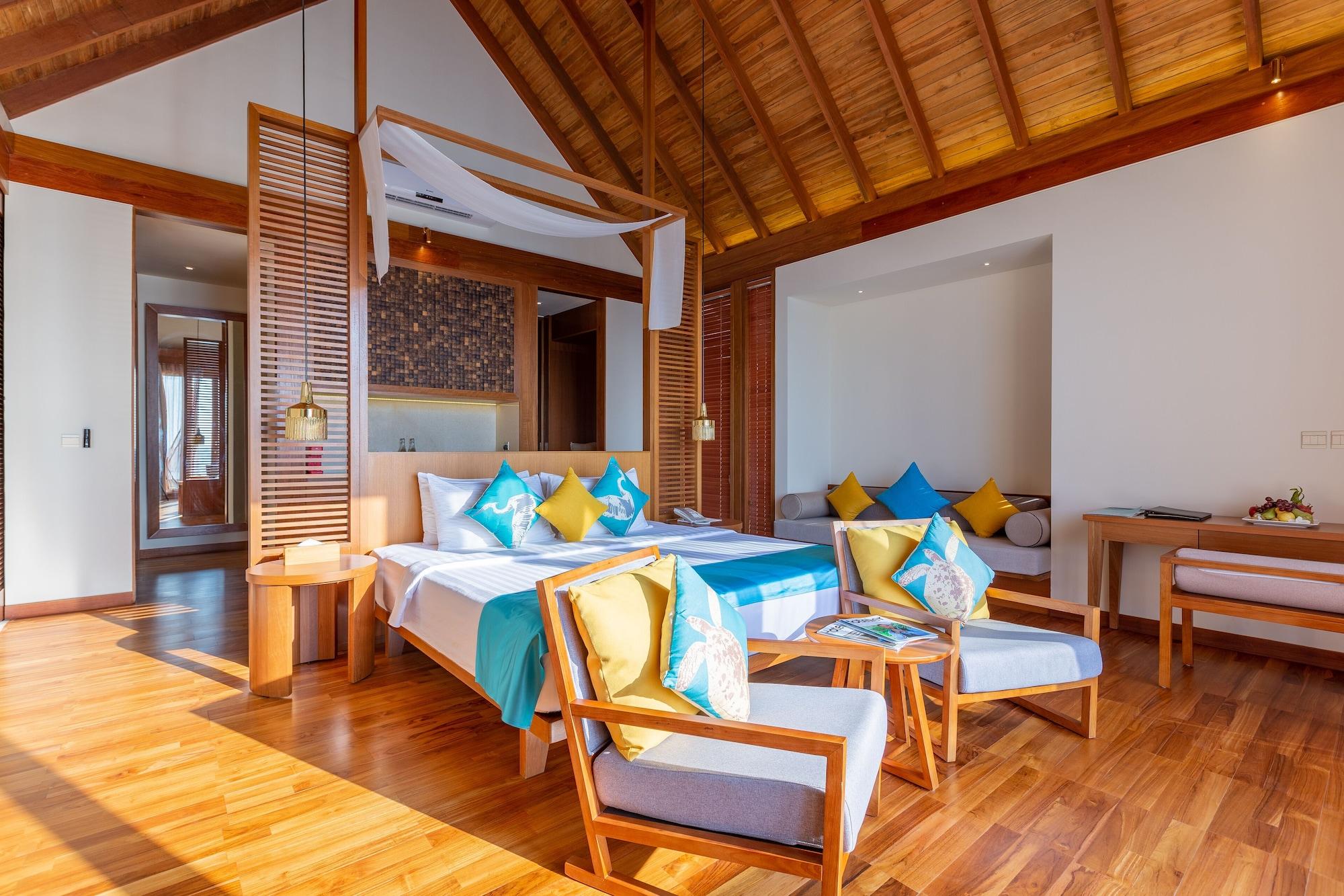 Ocean Pool Villa
