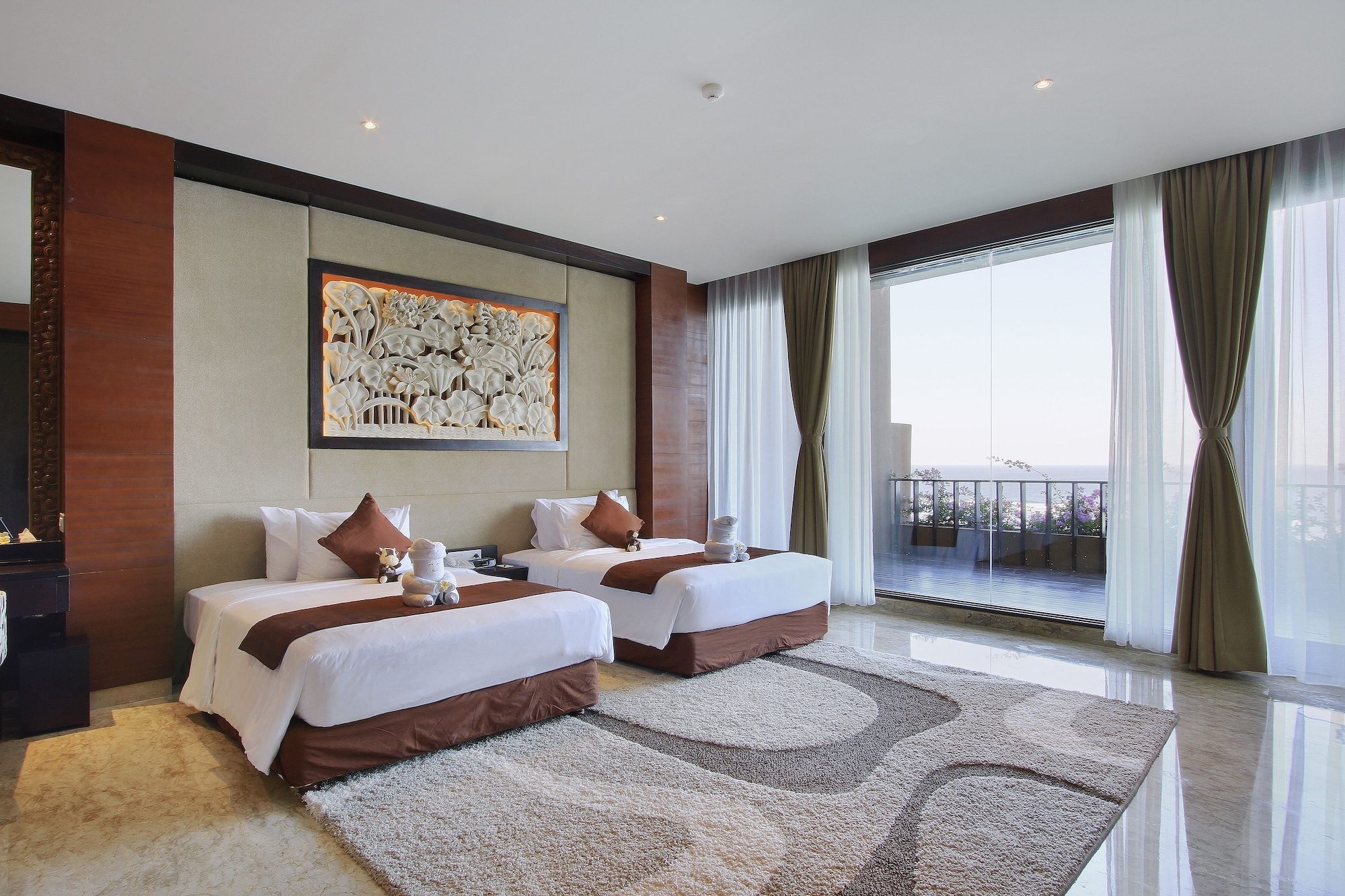 PRESIDENTIAL SUITE