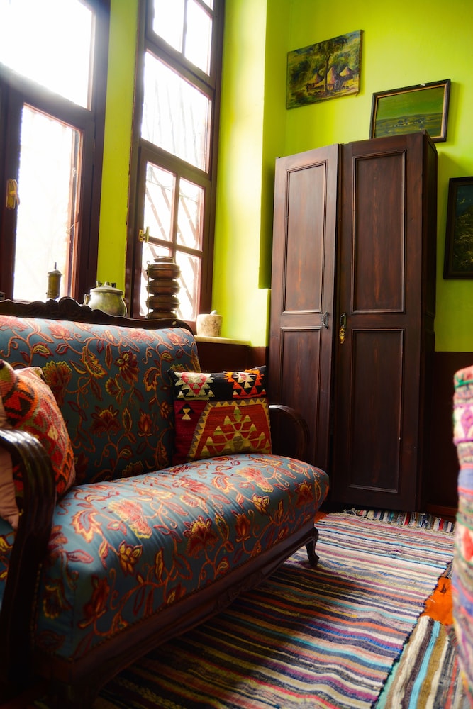 Cunda Zehra Teyzenin Evi 20/74