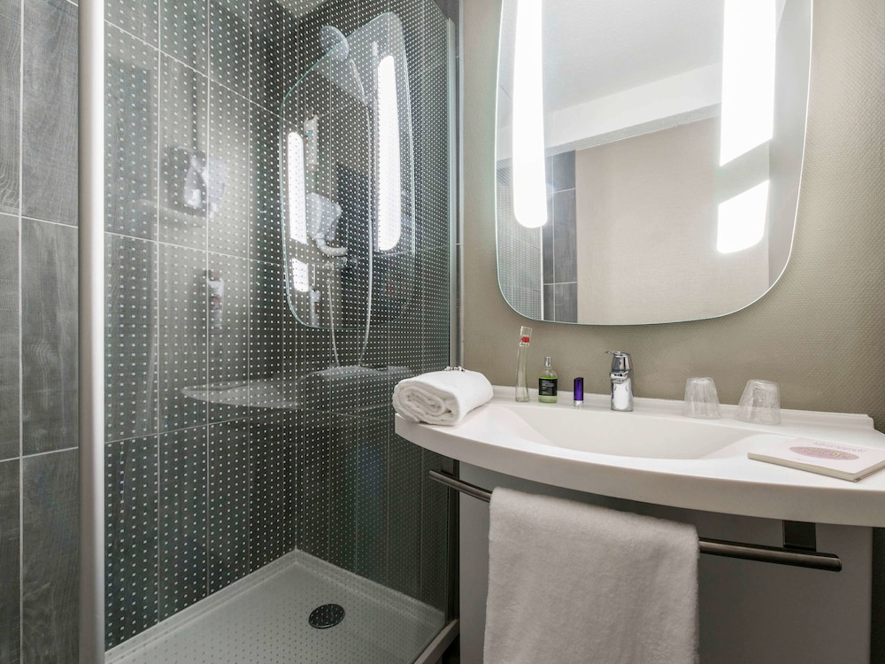ibis Cognac Centre 7/53