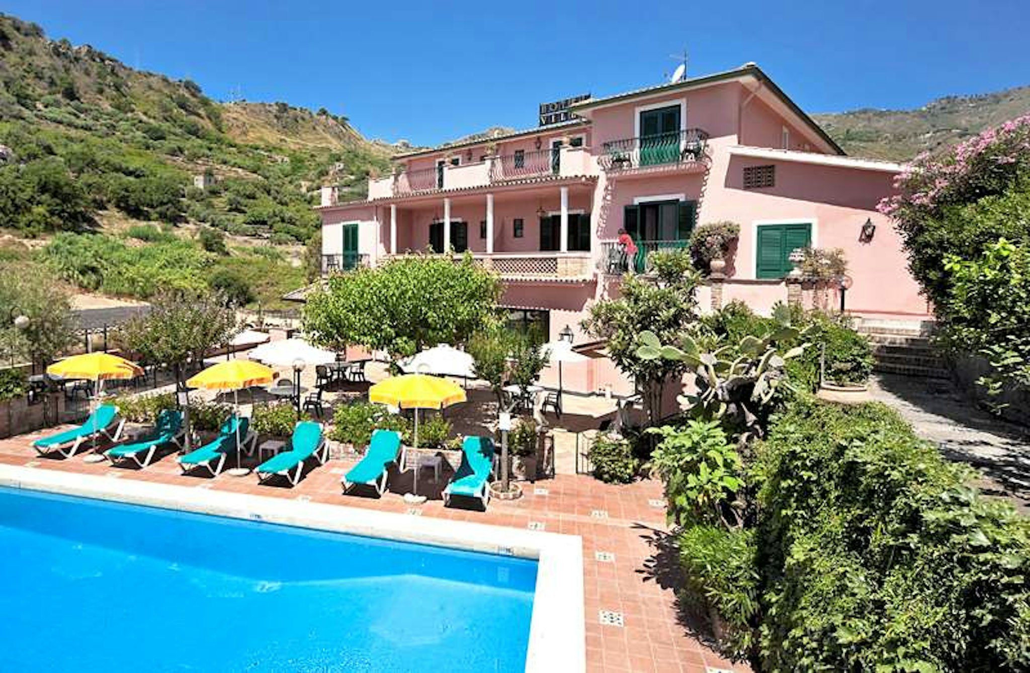 Hotel Villa Sirina 2/17