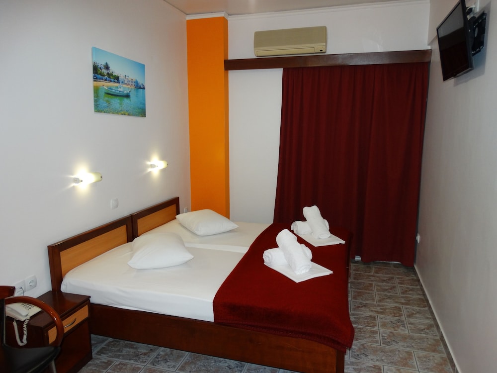 Faros 1 Hotel 24/67