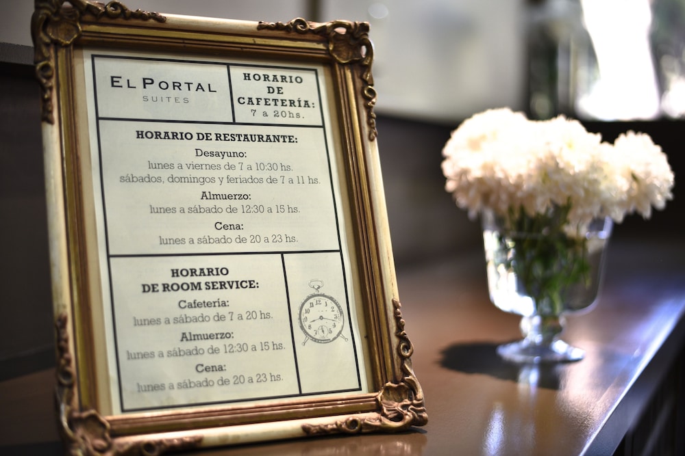 Portal Plaza Suites photo3
