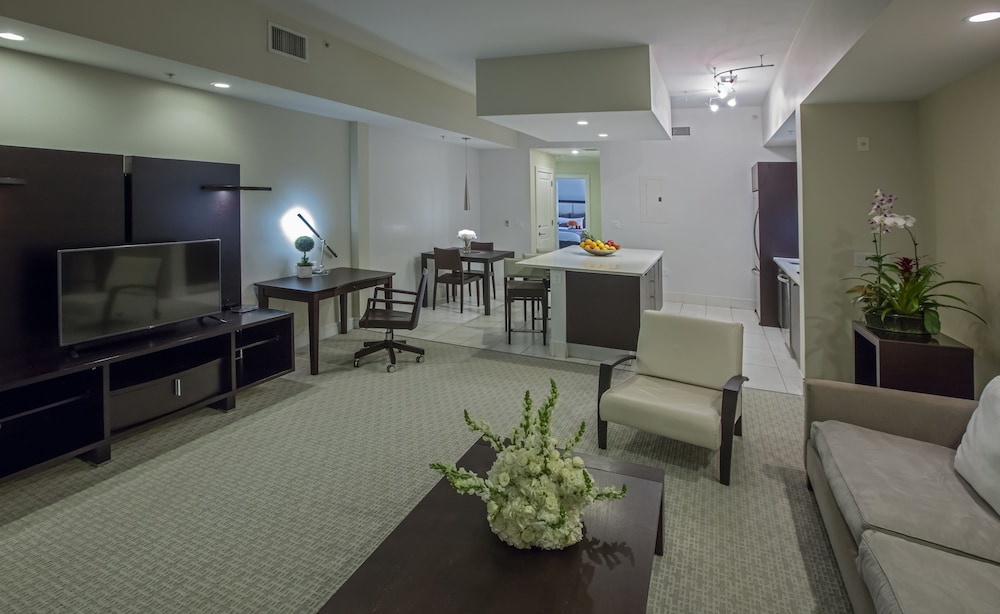 Provident Doral At the Blue Hotel 41/72