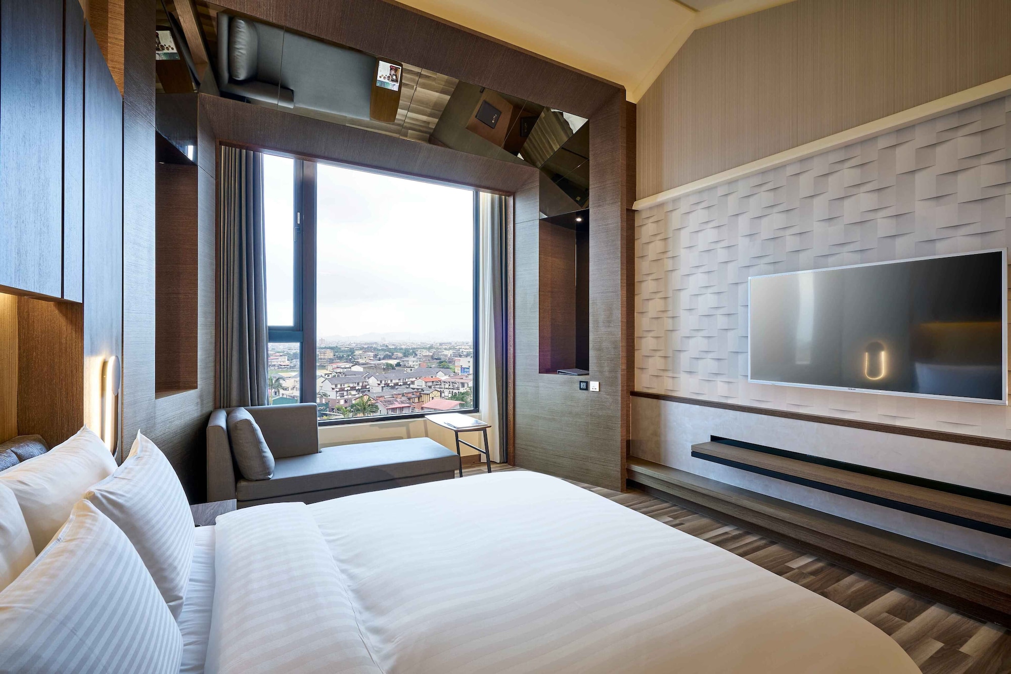 Superior, King Bed