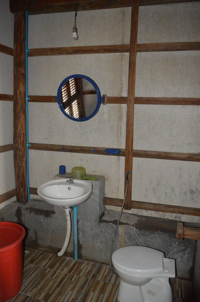 Palm Beach Bungalow Resort 66/66